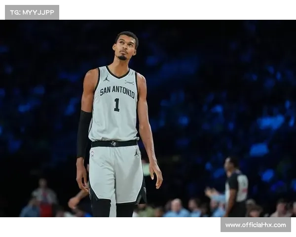 文班亚马：看好了，打雷霆，我只示范一次